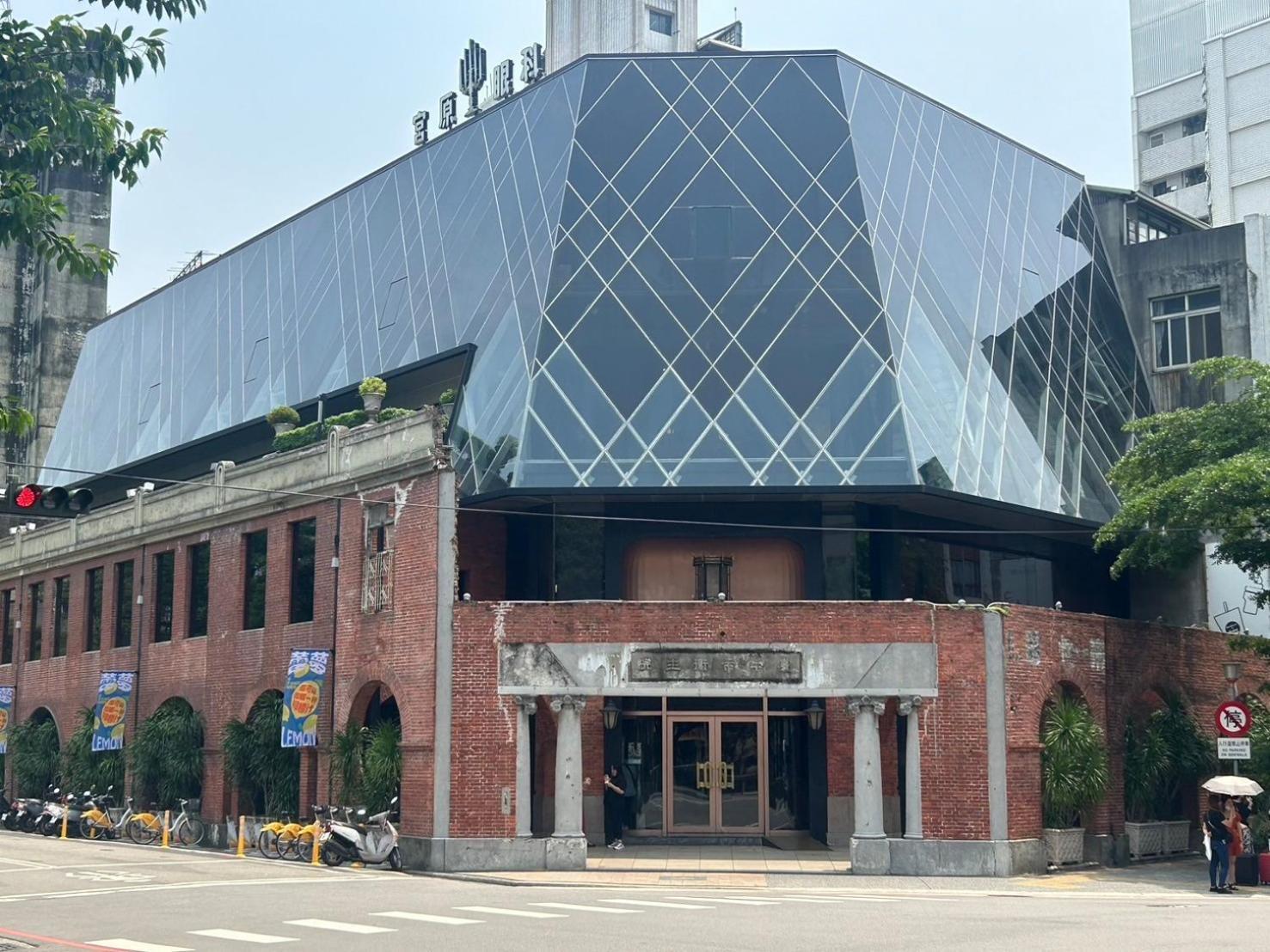 Ningcui Business Hotel Taichung Exteriör bild