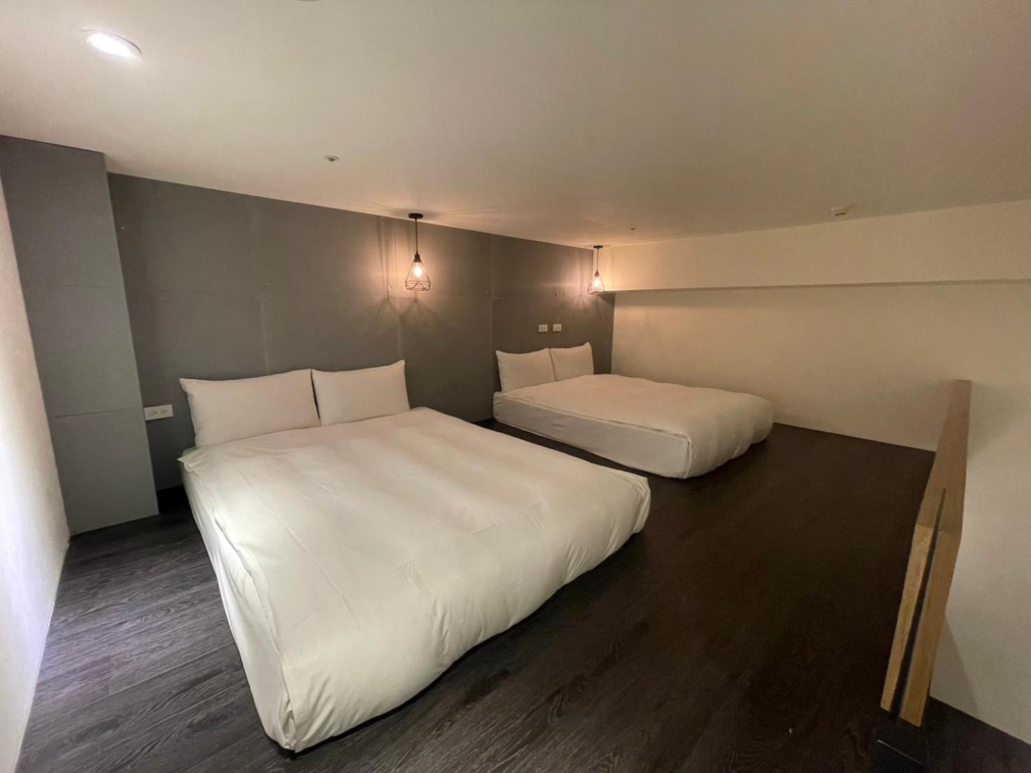 Ningcui Business Hotel Taichung Exteriör bild