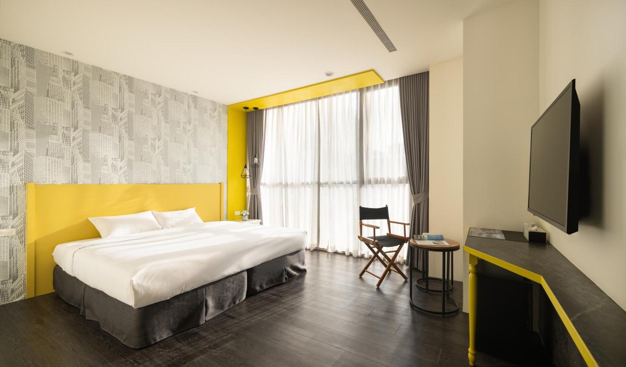 Ningcui Business Hotel Taichung Exteriör bild